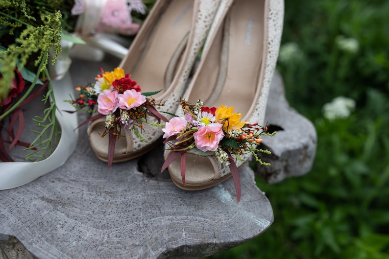 Summer flower shoe clips Wedding shoe clips Bridal flower shoe clips Magaela accessories Wedding accessories Handmade shoe clips Bride to be image 1