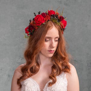Red flower half wreath Bridal crown with red roses Burgundy floral crown Large boho crown Magaela Baby shower headband Wedding headpiece