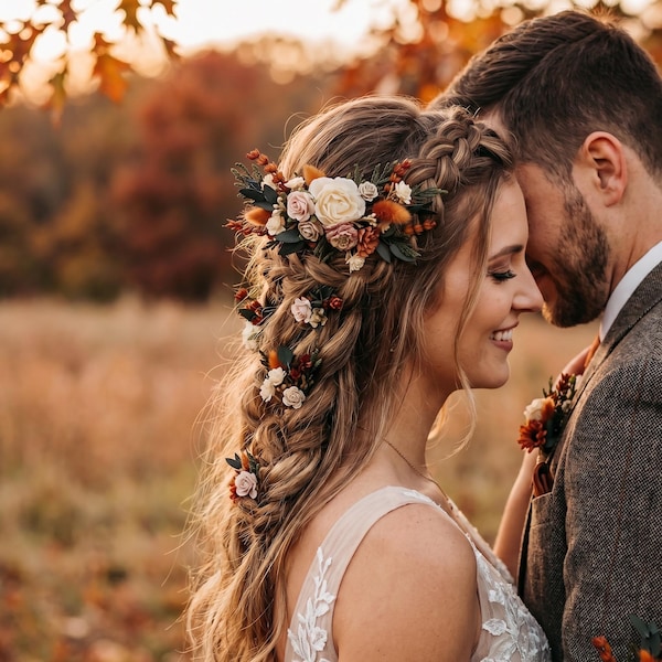 Conjunto de peinetas de terracota para bodas de otoño / Accesorios para el cabello de novia de otoño / Tocado y boutonniere de boda boho naranja quemado