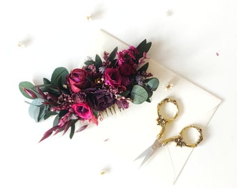 Burgundy hair comb Flower hair comb Dark purple hair comb Magenta flowers Bridal hair accessories Bridal hair comb Autumn wedding Magaela