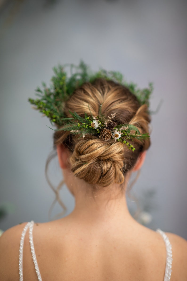 Woodland bridal hair comb Pine cones hair comb Cottagecore wedding Natural bridal comb Wedding in forest Bridal hair Flower hair comb Fern image 1
