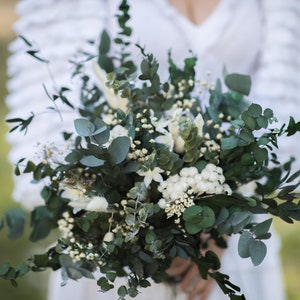 Eucalyptus bridal bouquet White and green wedding bouquet Preserved flower bouquet Magaela Handmade Natural wedding 2021 Greenery bouquet