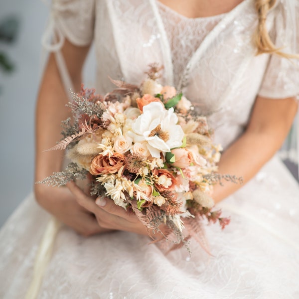 Bouquet de fleurs d'automne rustique romantique Bouquet de mariée Bouquet de mariage orange et ivoire Automne Accessoires de mariée Pêche Bouquet fait main Magaela