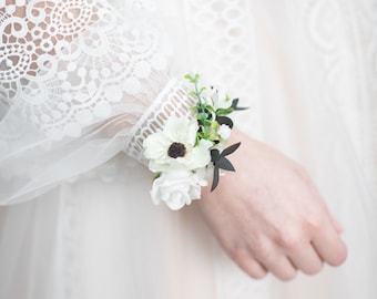 Anemone wedding flower bracelet White and green eucalyptus bridal wrist corsage Magaela accessories Flower jewellery Bridesmaids gift