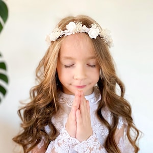 White communion crown White communion crown Holy communion wreath First holy communion accessories Gentle white crown White rose Bridesmaid