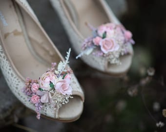 Pinces à chaussures à fleurs romantiques Pinces à fleurs pour la mariée Accessoires de mariage Future mariée Magaela Pinces à chaussures roses Bijoux de mariée Décoration de chaussures