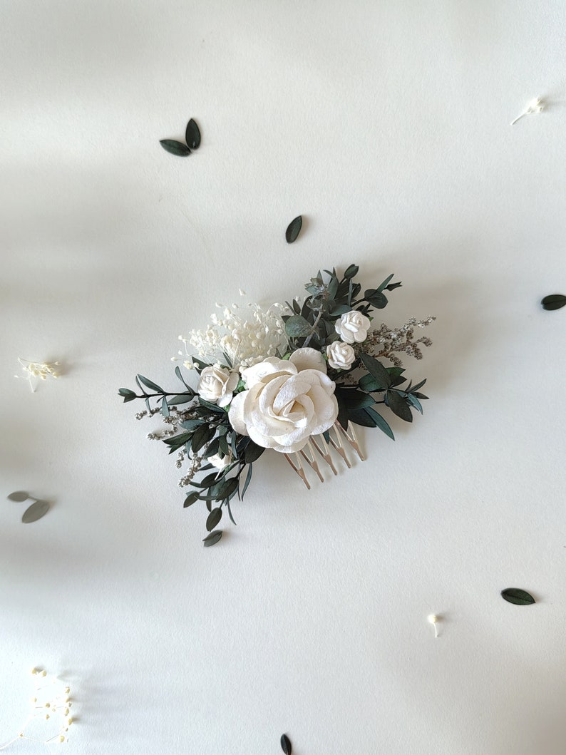 Peine de pelo verde romántico Peine de flores nupciales con rosas Peine de pelo blanco y verde Boda Boho Tocado blanco Magaela hecho a mano imagen 7