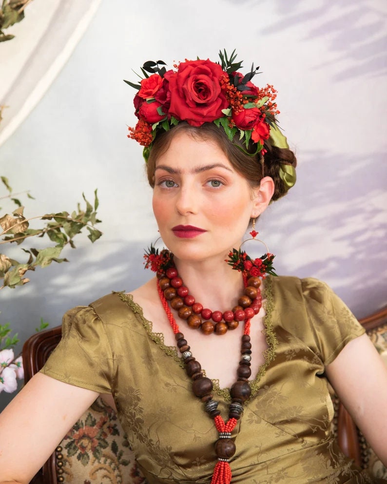 iPhoneアクセサリー Frieda Frida Kahlo Red Florals Border Soft Gel Case for Apple iPhone 15