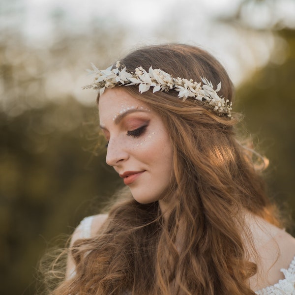 Ivory baby's breath flower crown Dried flower wedding wreath Bridal hair accessories Beige headpiece for bride Cream flower crown Magaela