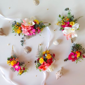 Hawaii wedding flower accessories Tropical wedding set Beach wedding Hawaii flower accessories for bride Plumeria Summer wedding Magaela