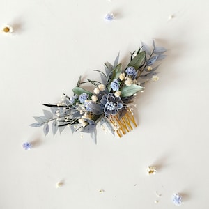 Romantic bridal hair comb Baby blue flowers Blue bridal hair comb Greenery hair comb Bridal hairstyle Blue and green hair comb Flower hair image 2