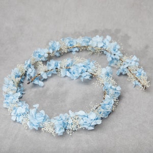 Preserved hydrangea and baby&#39;s breath hair garland Bridal headpiece Shapeable flower garland Long bendable hair vine Magaela handmade