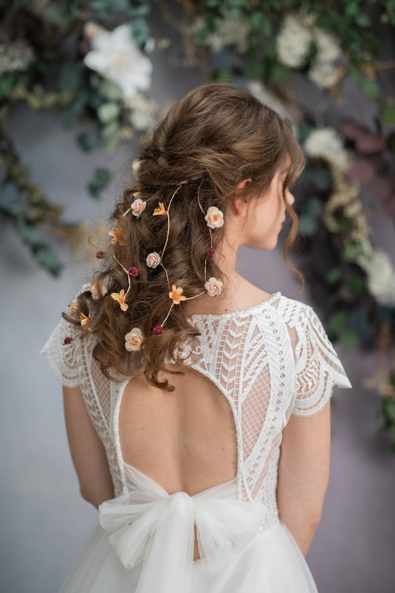 Rustic wedding Bridal hair vine with flower veil Autumn wedding Cottagecore hairstyle Vintage wedding Bridal hair Flower veil Magaela Bride image 5