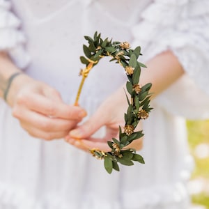 Greenery eucalyptus leaves headband Gold accents Preserved green natural Wedding accessories Bridal hairband Greenery headpiece Magaela