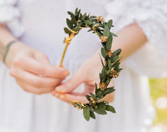 Greenery eucalyptus leaves headband Gold accents Preserved green natural Wedding accessories Bridal hairband Greenery headpiece Magaela