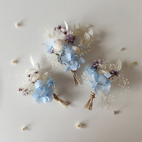 Romantic boutonniere for groom Baby blue buttonhole Groomsmen Witness Rustic wedding Preserved Hydrangea corsage Baby blue wedding Magaela