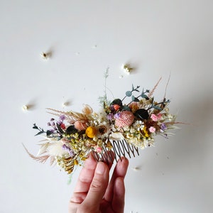 Wildflower hair comb Natural bridal hair comb Rustic wedding accessories Summer wedding Vintage Cottagecore Preserved flowers Magaela Bride image 3