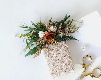 Woodland groom's boutonniere Natural corsage Woodland flower buttonhole Corsage for groom Pocket boutonniere Wedding in forest Pine cone