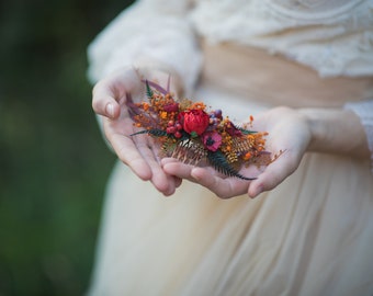 Herbst Blume Haarkamm Herbst Hochzeit Kamm Blume Haarschmuck Braut Haarschmuck Handgefertigte individuelle Accessoires Oktober Hochzeit Magaela