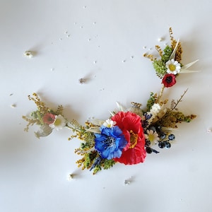 Meadow wedding flower hair vine Bridal hair comb with poppy flowers daisies cornflowers Slavic wedding flower comb Shapeable hair vine image 3