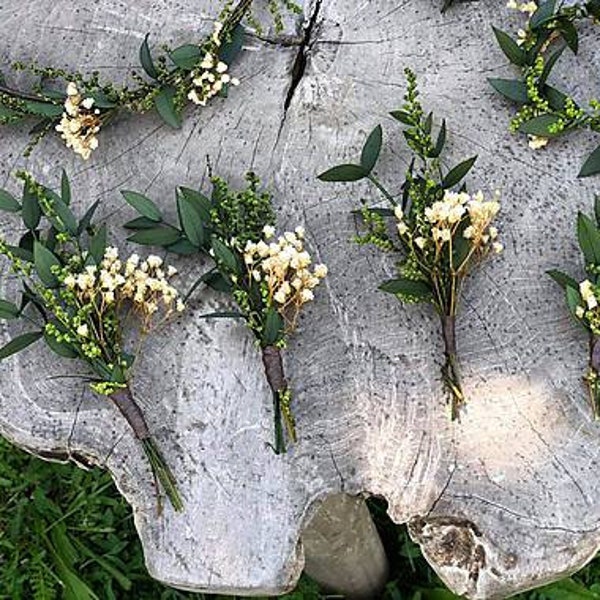 Boutonnière de mariage de verdure Accessoires de marié naturels Boutonnière de souffle de bébé Accessoires pour le marié Accessoires de mariage faits à la main Magaela