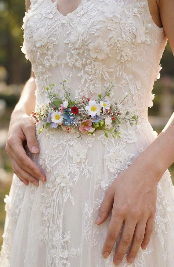 Wildflower Bridal Belt: Colorful Spring Garden Wedding  display picture 2