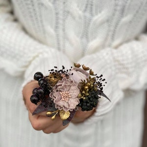 Dusty pink flower wedding brooch Golden Romantic brooch Statement brooch Bridal flower brooch Magaela accessories Black Coat brooch zdjęcie 4