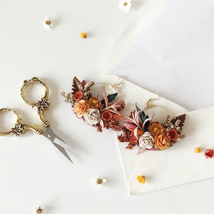 Terrakotta-Kreisohrringe Orange Hochzeitsblumenohrringe Kreisblumenohrringe Herbstdesign Hochzeitsschmuck Romantische Ohrringe Magaela