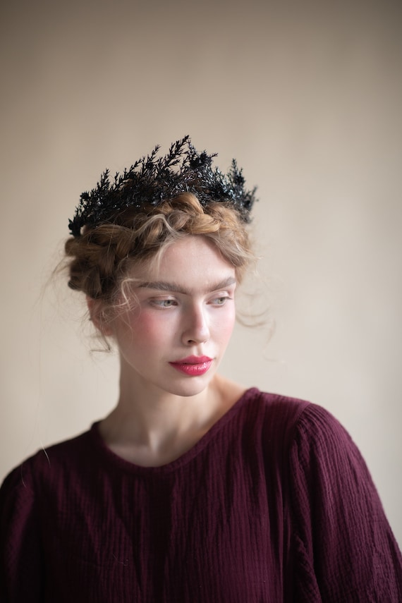 Gothic Wedding Crown Black Flower Headpiece Black Wedding Evil Queen Crown Halloween Crown Mean Queen Crown Gothic Accessories Magaela Etsy Canada