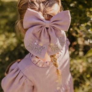 Pale Lilac Linen Hair Bow with &quot;Clover Meadow&quot; Embroidery, Embroidered Hair Bow, Wildflowers Embroidered Hair Clip
