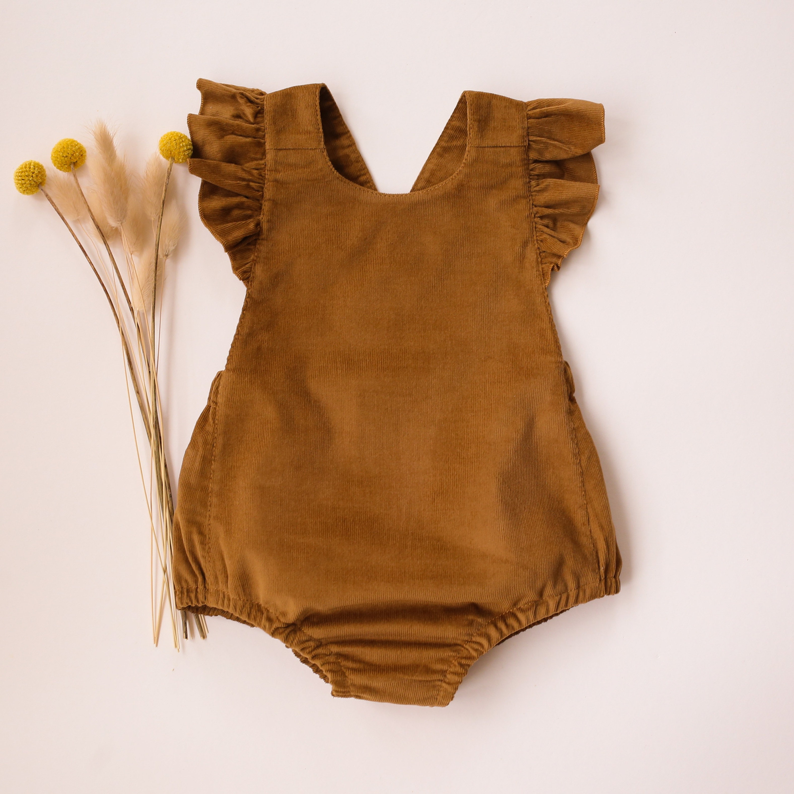 Levering Verslagen vezel Rustieke bruine Corduroy Ruffle Straps Romper - Etsy België