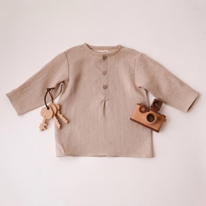 Boy Linen Long Sleeve Buttoned Tee | Color Beige