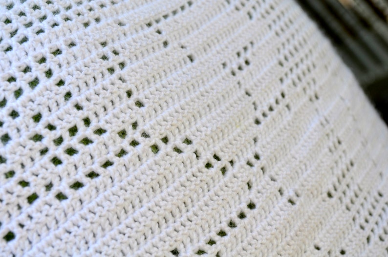 Crocheted White Shawl, Rose Filet Crochet Shawl, Rose, White Wrap ...