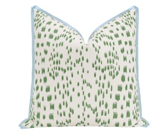 Les Touches // Green with Butterfly Flange | Brunschwig & Fils | flange pillow | green throw pillow |