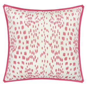 Outdoor Les Touches // Pink with Butterfly Flange | Brunschwig & Fils | flamestitch pillow | designer