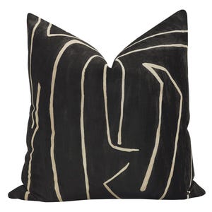 Kelly Wearstler Graffito // Onyx + Beige Pillow  | Lee Jofa | throw pillow | abstract pattern |