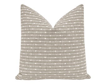Hampton Tweed // Stone pillow | woven | throw pillow | grey |