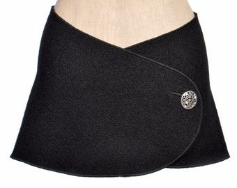 NAMSA - KIDNEY WARMER avec bouton en métal et éléments en plastique, WAIST BELT, jupe hanche, jupe portefeuille, ceinture, écharpe, ceinture en laine 100% laine