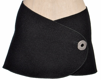 NAMSA - KIDNEY WARMER avec bouton en métal, WAIST BELT, jupe hanche, jupe portefeuille, namsa.ch ; Ceinture, écharpe, laine Ceinture 100% laine