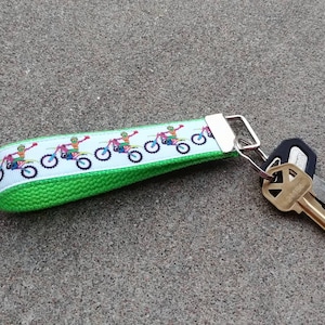 Motocross Off-Road Key Fob Wristlet! Dirt Bike Key Chain. Dirt Track Racing. Got Mud. Gift for Him. Boyfriend Gift