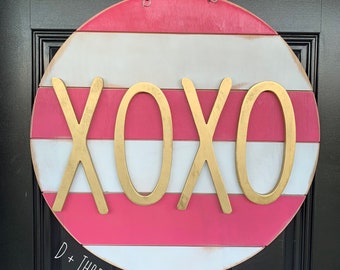 XOXO Shiplap Door Hanger | Valentine's Day Door Hanger |  Shiplap Door Hanger |  Wooden Door Hanger