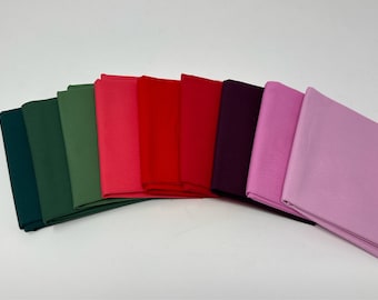 Galería de arte navideña moderna Tela curada de sólidos puros / Paquete sólido AGF / Paquete FQ de acolchado / Paquete de tela púrpura verde rojo