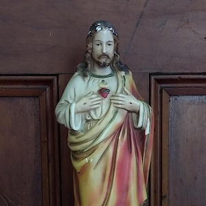 Vintage Sacred Heart Of Jesus Religious Chalkwear Plaster 13&quot; Statue Figure Christ