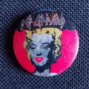 True Vintage 80s Original DEF LEPPARD Classic Rock Band Album Photograph Prism Pin Pinback Button Badge