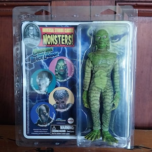 Universal Studios Classic MONSTERS The Creature From The Black Lagoon Collectible Action Figure New In Package