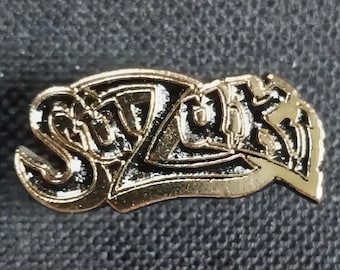 Vintage SUZUKI Logo Biker Jacket Old school Motorcycle Pin Pinback Badge