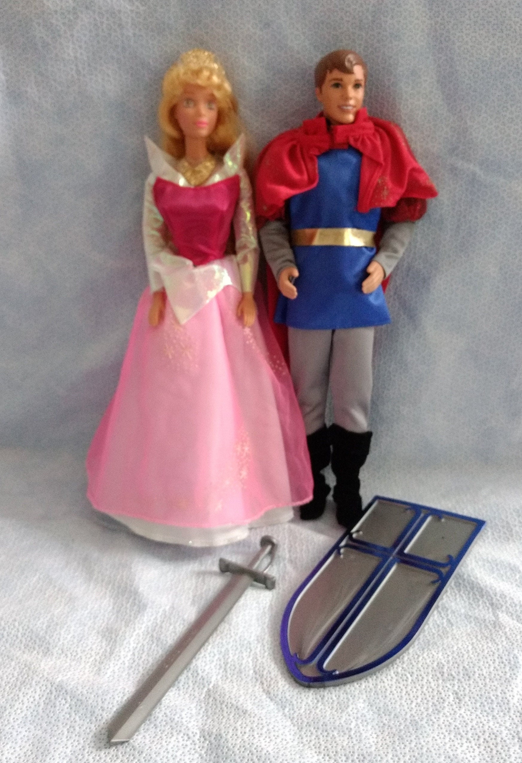 RARE Vintage Lot of 2 1991 Disney Classic Sleeping Beauty and Prince Phillip Barbie and Ken Dolls Loose