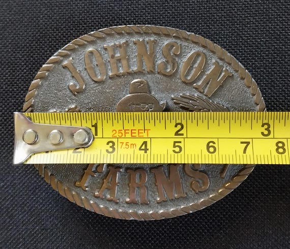 RARE Vintage Special Edition 1984 Johnson Farms Hit Line USA Belt Buckle View 2
