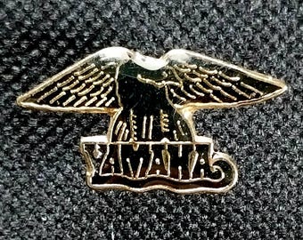 Vintage Yamaha Eagle Enamel Mini PIN Pinback Biker Motorcycle Old School Badge