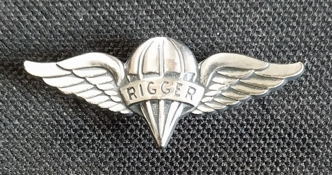 Parachute Rigger Wings Jumper Badge Hat Tie Tac Shirt Jacket Vest Lapel ...